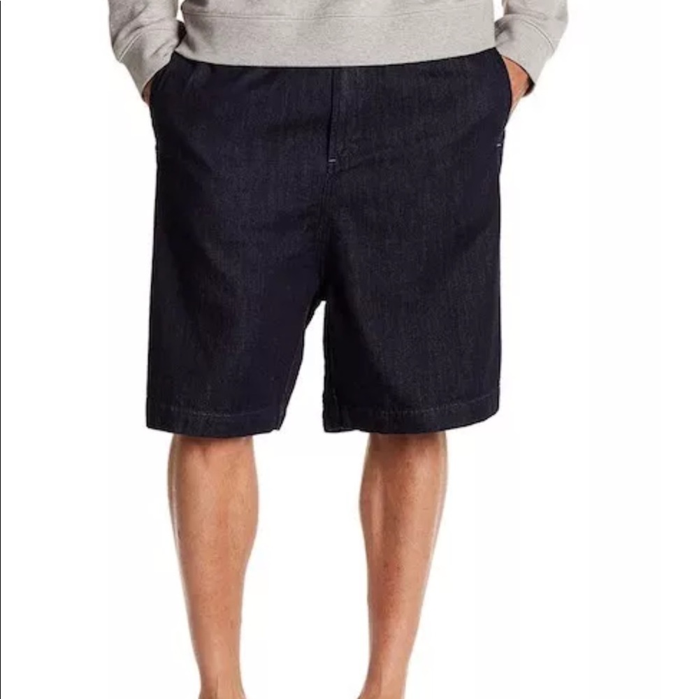 NWT Men’s DIESEL denim shorts SM